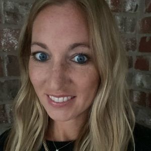 Meet your Posher, Melanie